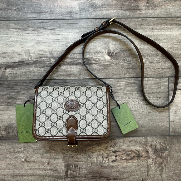 BNWT — Gucci Mini Crossbody Bag with Interlocking G - Picture 4 of 16